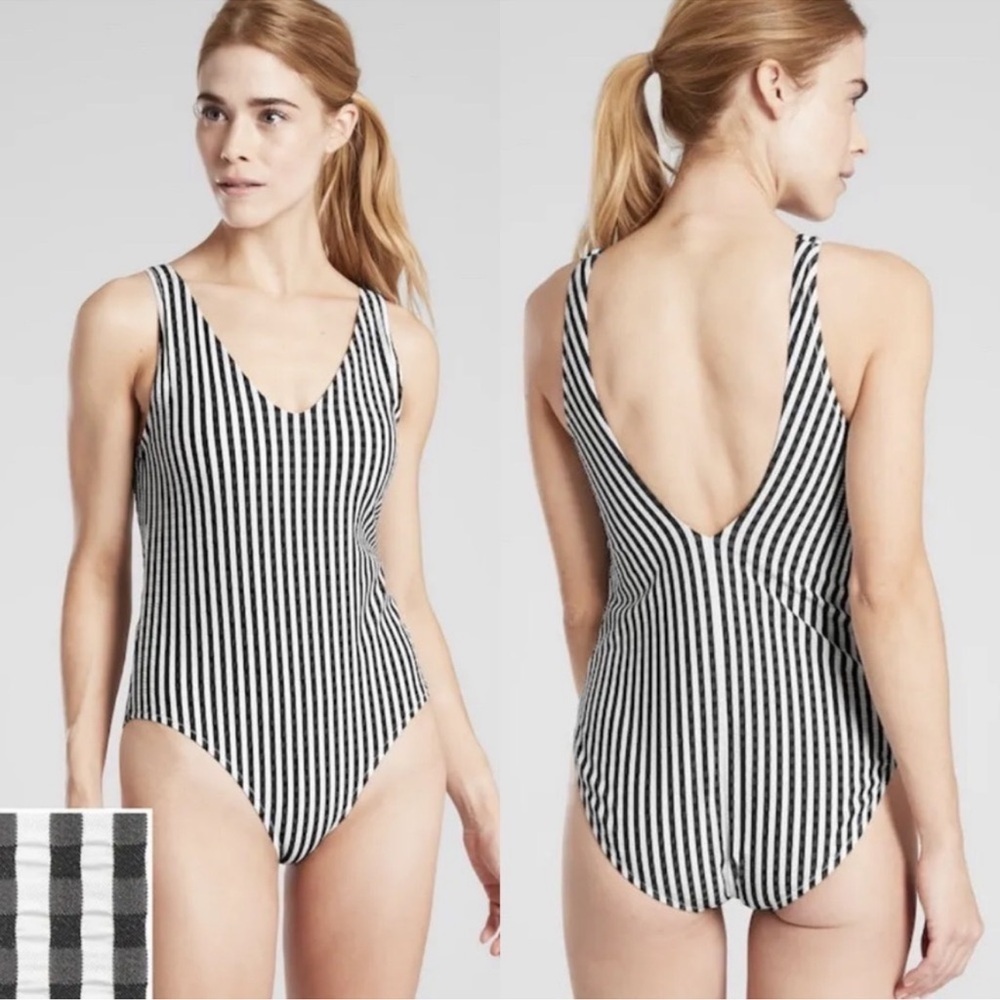 Athleta Black White Stripe Seersucker Vneck One Piece Swimsuit Size Medium